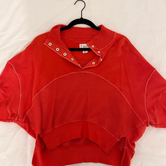 BDG Urban Outfitters Hali Short Sleeve Sweatshirt Red - Picture 2 of 5
